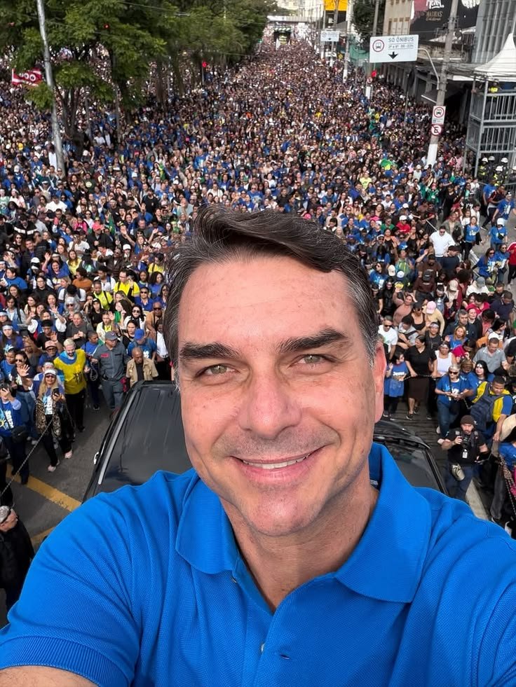 Flávio Bolsonaro terá 4min20s no horário eleitoral