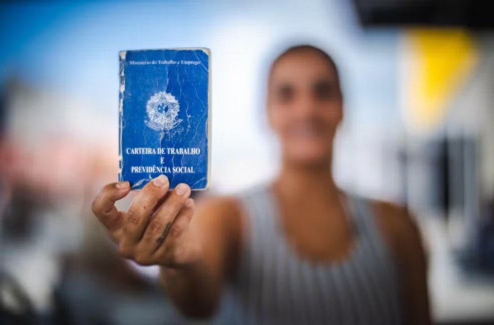 Brasil bate recorde de 103,3 milhões de pessoas ocupadas