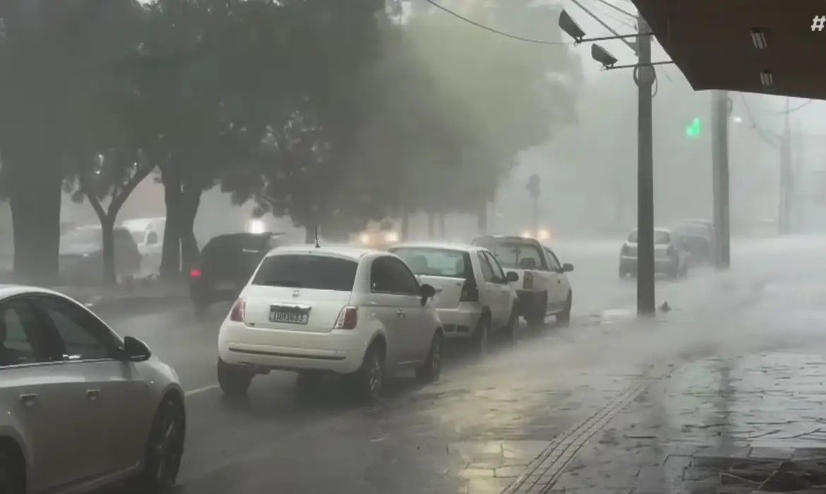 Massa de ar frio derruba temperaturas no Sul