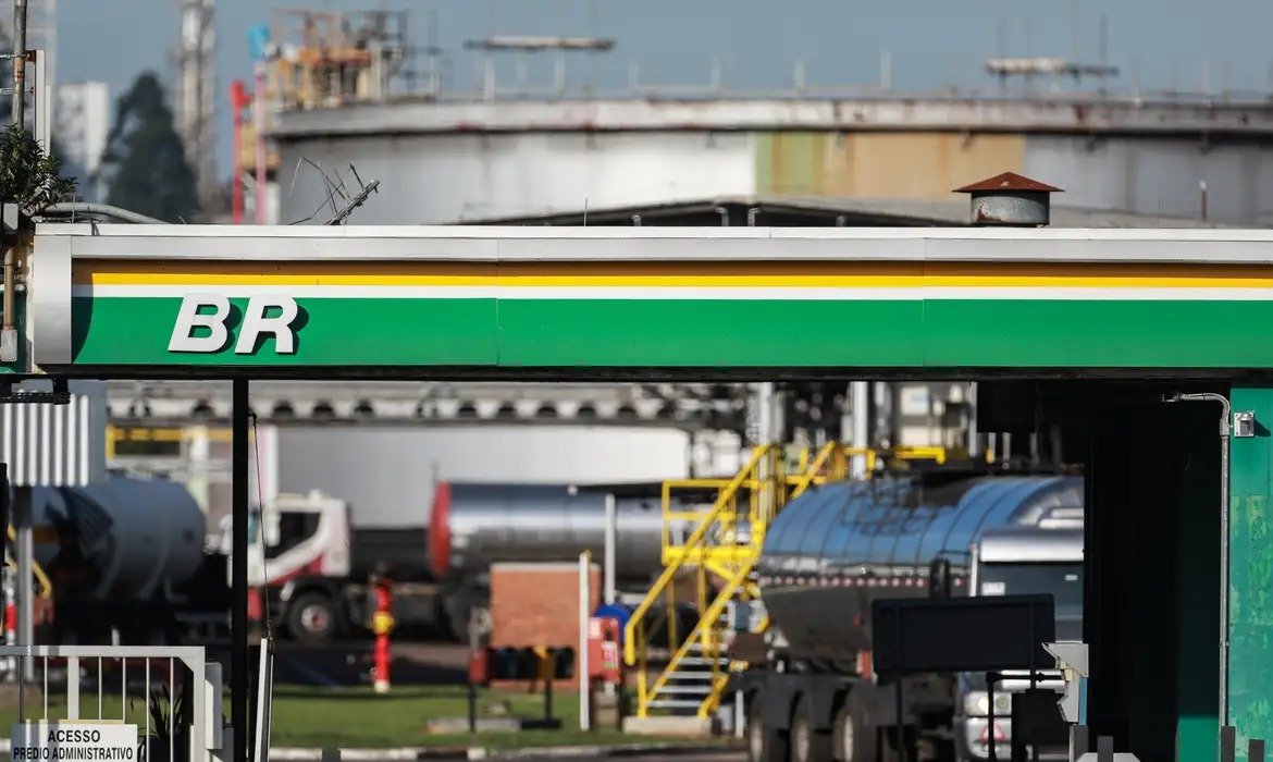Preço do diesel: aumento da Petrobras é compensado por subsídio
