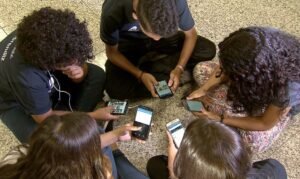 Desinformação preocupa 73% dos especialistas, aponta estudo