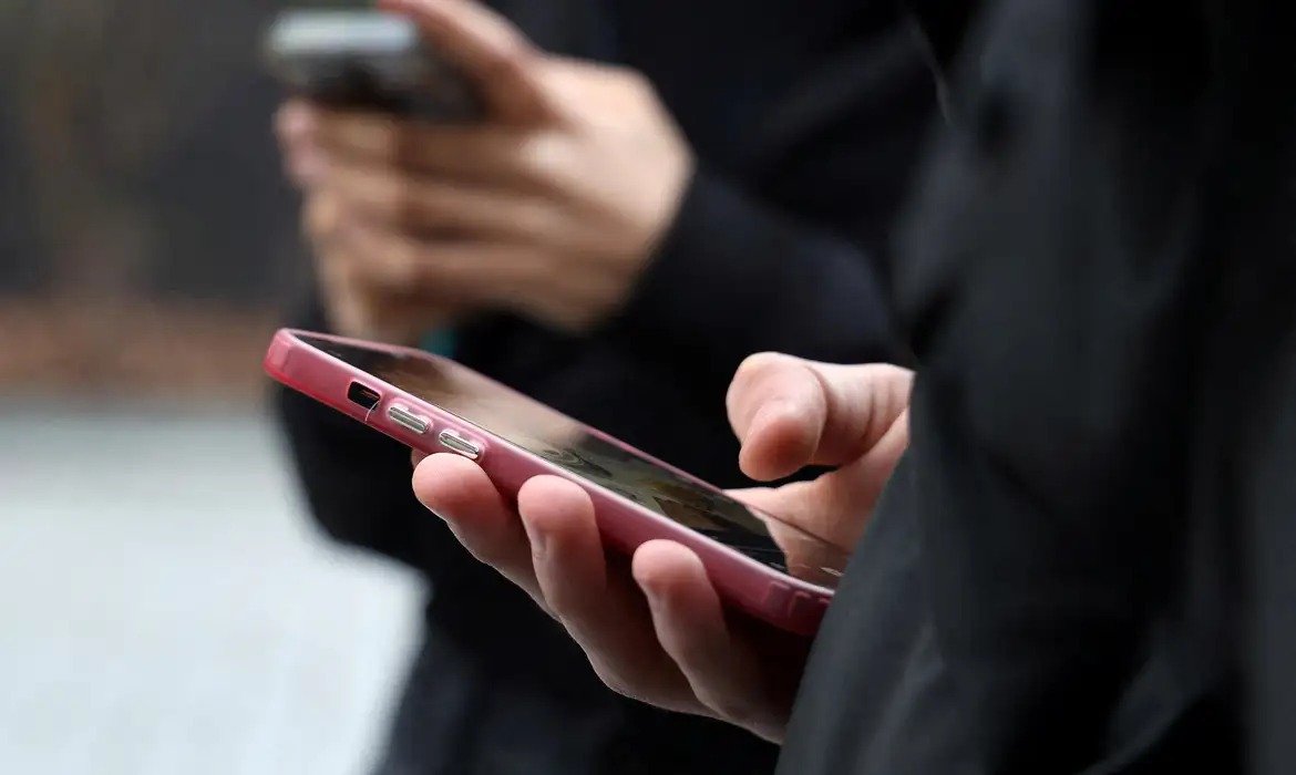 CNTE e PV acionam STF por internet nas eleições