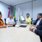 Auxílio de médicos sobe R$ 1.366 por mês em Manaus