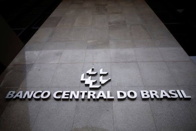 BC corta projeção do PIB brasileiro e mantém estimativa de inflação
